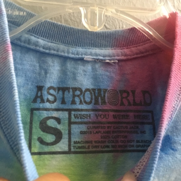 Travis Scott ASTROWORLD TOUR  T-shirt - Picture 2 of 9